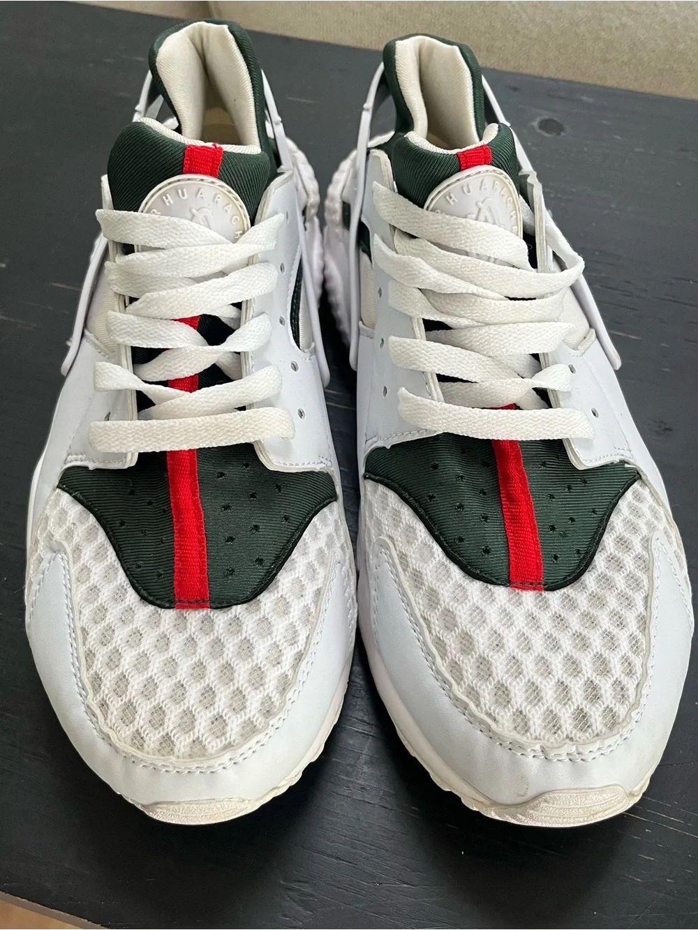 Nike Air Huarache Men's 9.5 White Green Red Sneakers
